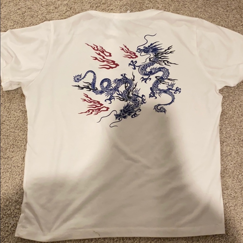 In style oversized tee